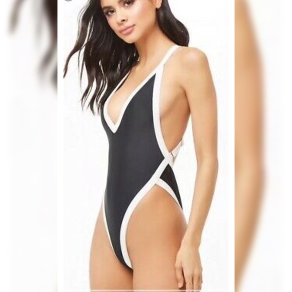 Forever 21 Other - Contrast trim one-piece swim suit